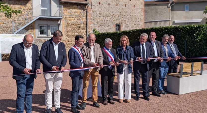 Inauguration de la Place Lavally à Pradines